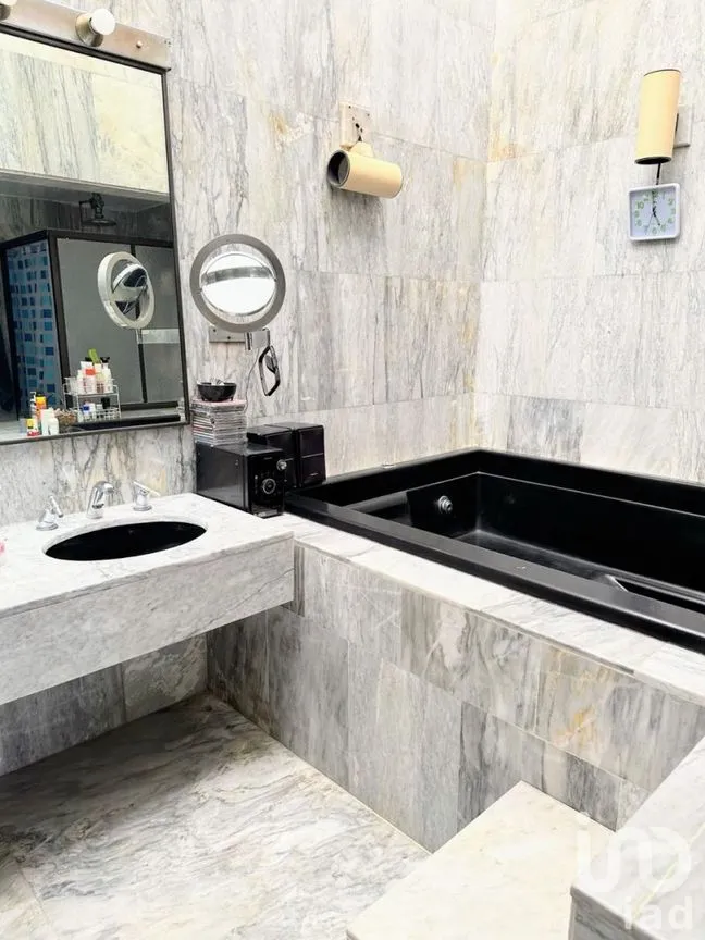 Casa en Venta en Lomas de Reforma, Miguel Hidalgo, Ciudad de México | NEX-253936 | iad México | Foto 9 de 11