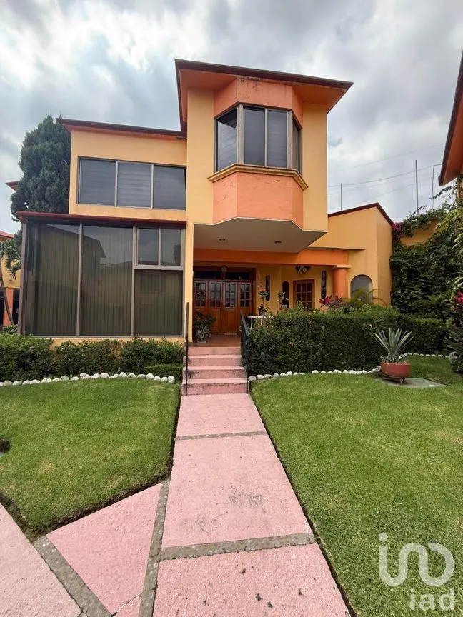 Casa en Venta en Provincias del Canadá, Cuernavaca, Morelos | NEX-259250 | iad México | Foto 1 de 19