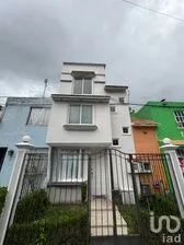 NEX-259354 - Casa en Venta, con 4 recamaras, con 1 baño, con 110 m2 de construcción en Plazas Ecatepec, CP 55020, México.
