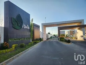 NEX-259386 - Casa en Venta, con 4 recamaras, con 3 baños, con 200 m2 de construcción en Bosques de los Héroes, CP 55767, México.