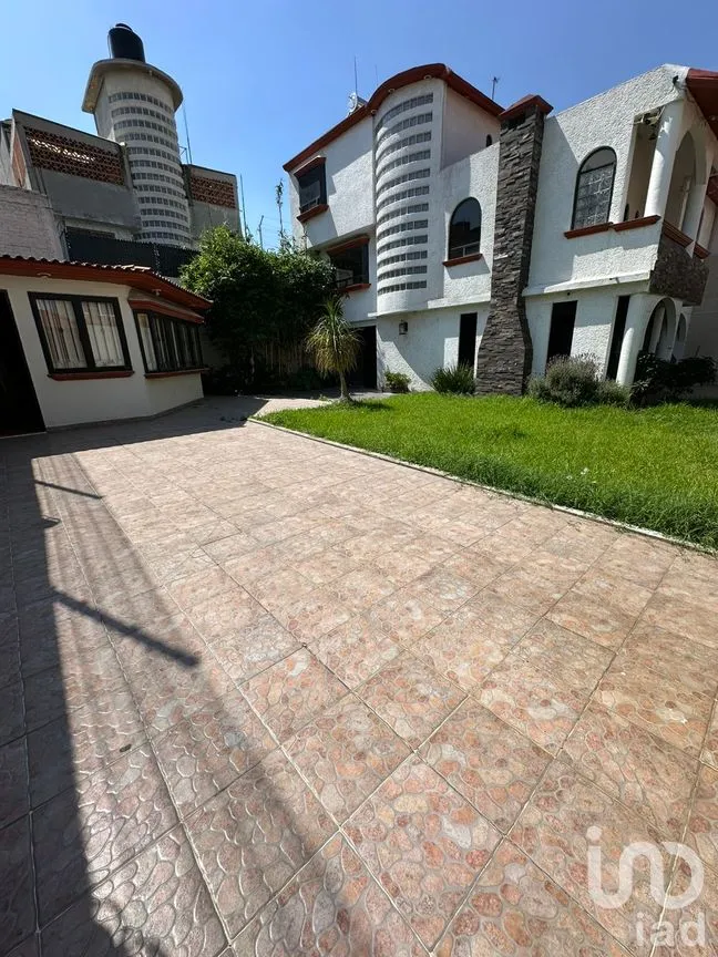 Casa en Venta en San Cristóbal Centro, Ecatepec de Morelos, México | NEX-287274 | iad México | Foto 1 de 26