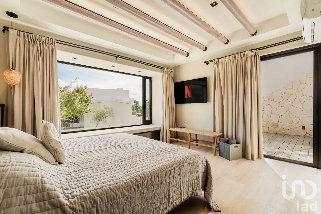 Casa en Venta en Zona Hotelera, Benito Juárez, Quintana Roo | NEX-253324 | iad México | Foto 1 de 26