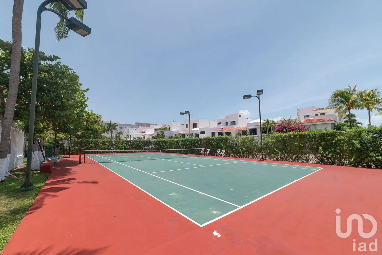 Casa en Venta en Zona Hotelera, Benito Juárez, Quintana Roo | NEX-253550 | iad México | Foto 21 de 31