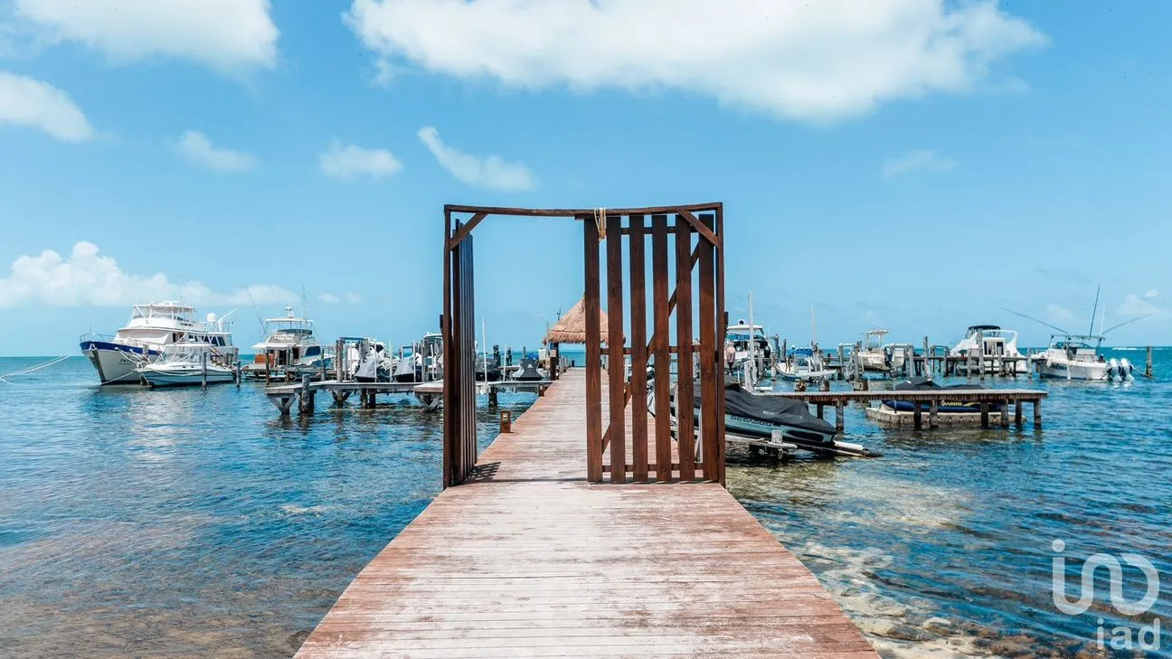 Casa en Venta en Zona Hotelera, Benito Juárez, Quintana Roo | NEX-253550 | iad México | Foto 27 de 31