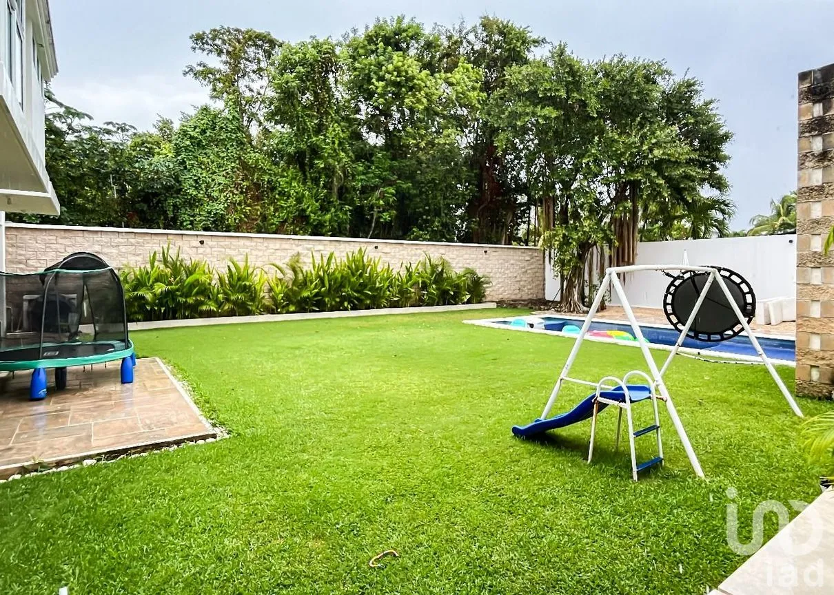 Casa en Renta en Lagos del Sol, Benito Juárez, Quintana Roo | NEX-253686 | iad México | Foto 3 de 16