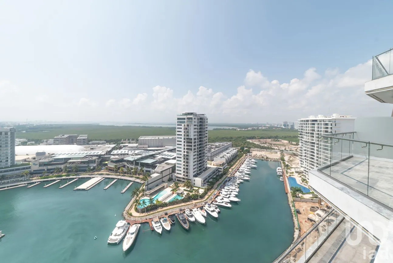 Departamento en Venta en Zona Hotelera, Benito Juárez, Quintana Roo | NEX-255831 | iad México | Foto 1 de 19