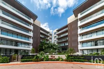 NEX-293329 - Departamento en Venta, con 4 recamaras, con 5 baños, con 232 m2 de construcción.
