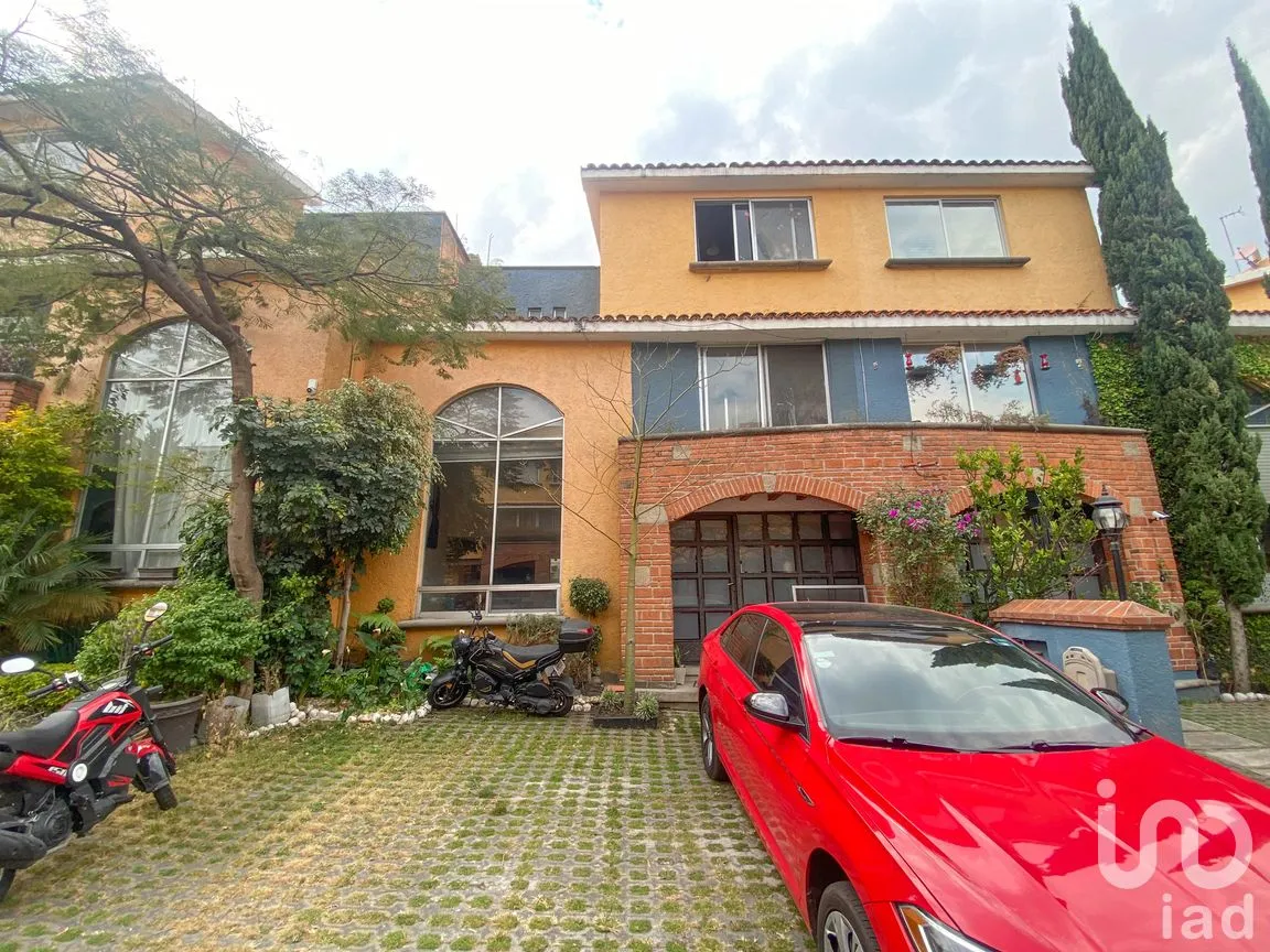 Casa en Venta en Miguel Hidalgo 1A Sección, Tlalpan, Ciudad de México | NEX-283932 | iad México | Foto 2 de 17