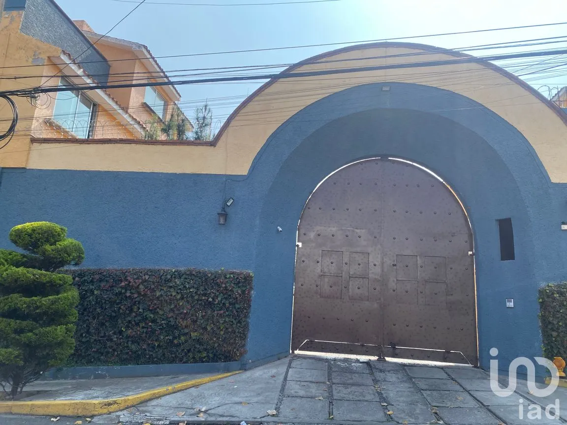 Casa en Venta en Miguel Hidalgo 1A Sección, Tlalpan, Ciudad de México | NEX-283932 | iad México | Foto 1 de 17