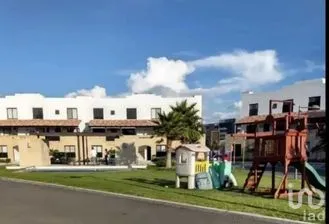 NEX-254911 - Departamento en Venta, con 3 recamaras, con 2 baños, con 185 m2 de construcción en Residencial el Refugio, CP 76146, Querétaro.