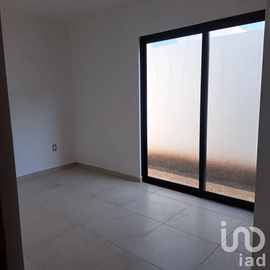 Casa en Venta en Residencial el Refugio, Querétaro, Querétaro | NEX-260621 | iad México | Foto 2 de 10