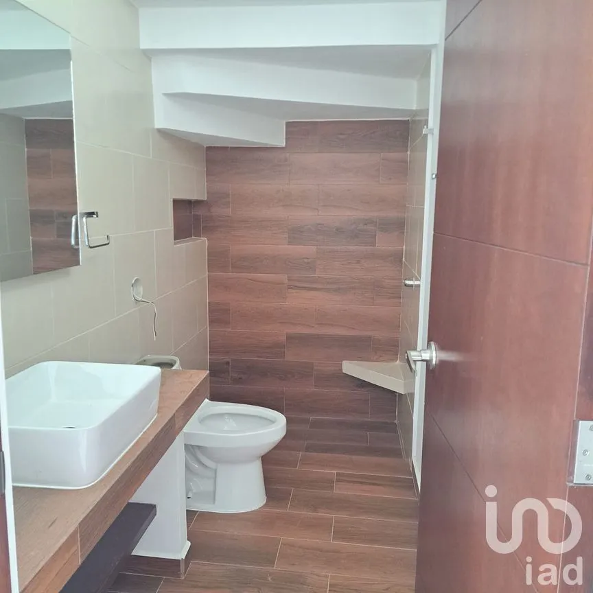 Casa en Venta en Residencial el Refugio, Querétaro, Querétaro | NEX-260621 | iad México | Foto 3 de 10