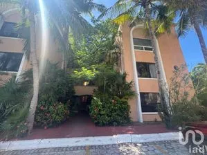 NEX-253671 - Departamento en Venta, con 3 recamaras, con 3 baños, con 160 m2 de construcción.