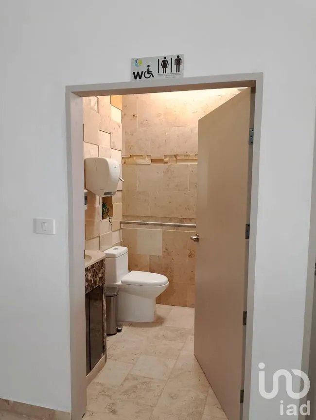 Oficina en Renta en Juriquilla, Querétaro, Querétaro | NEX-258486 | iad México | Foto 11 de 11