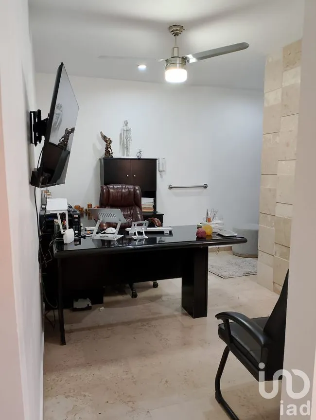 Oficina en Renta en Valle de Juriquilla II, Querétaro, Querétaro | NEX-258486 | iad México | Foto 1 de 11
