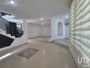 NEX-302284 - Casa en Venta, con 3 recamaras, con 2 baños, con 172 m2 de construcción.