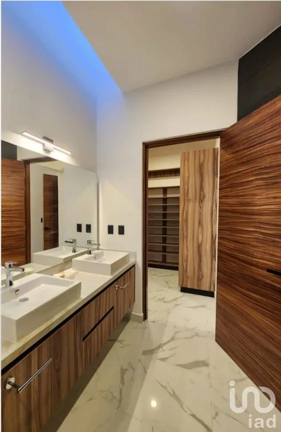 Casa en Venta en Lagos del Sol, Benito Juárez, Quintana Roo | NEX-254509 | iad México | Foto 10 de 10