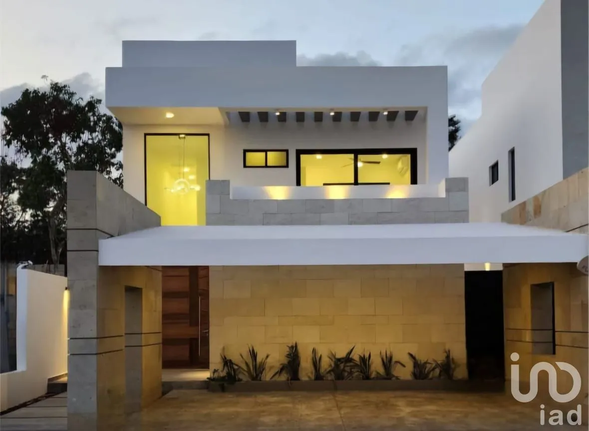 Casa en Venta en Lagos del Sol, Benito Juárez, Quintana Roo | NEX-254509 | iad México | Foto 1 de 10