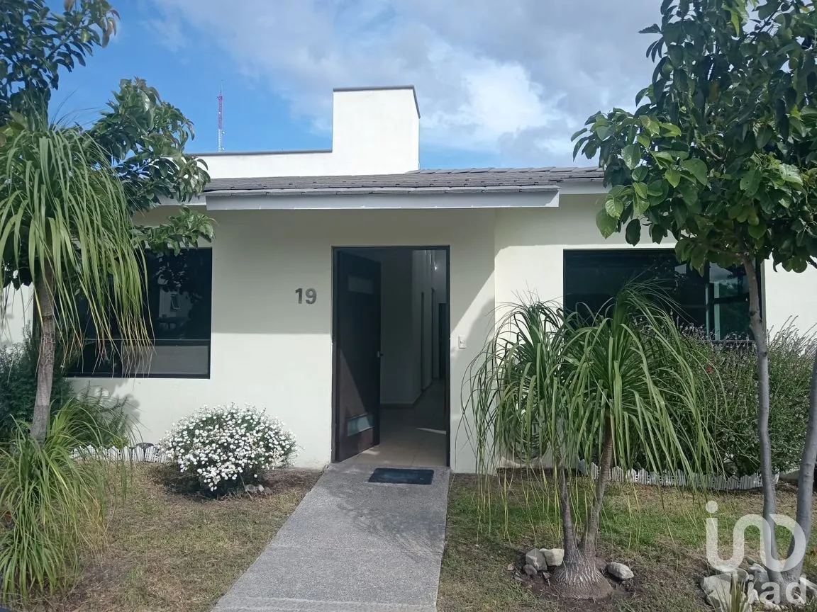 Casa en Venta en Real del Bosque, Corregidora, Querétaro | NEX-254844 | iad México | Foto 2 de 20