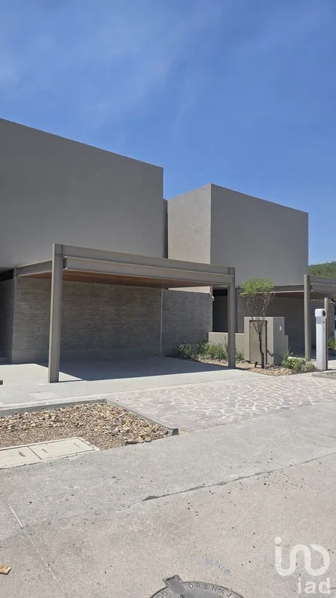 Casa en Venta en Altozano el Nuevo Querétaro, Querétaro, Querétaro | NEX-255410 | iad México | Foto 1 de 28
