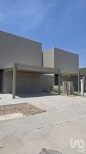 NEX-255410 - Casa en Venta, con 4 recamaras, con 4 baños, con 224 m2 de construcción en Altozano el Nuevo Querétaro, CP 76237, Querétaro.