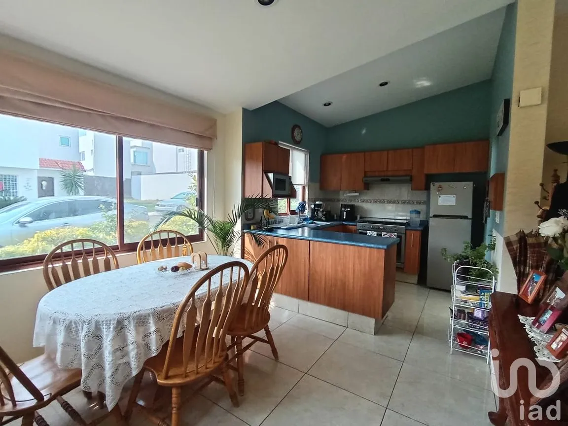 Casa en Venta en Real del Bosque, Corregidora, Querétaro | NEX-256889 | iad México | Foto 4 de 16