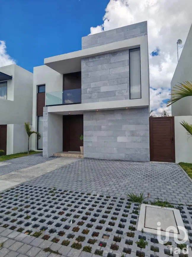 Casa en Venta en El Condado, Corregidora, Querétaro | NEX-283415 | iad México | Foto 1 de 27