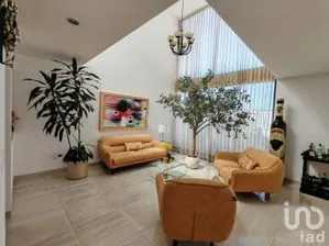 NEX-286635 - Casa en Venta, con 4 recamaras, con 4 baños, con 362 m2 de construcción en Carlota Hacienda Vanegas, CP 76910, Querétaro.
