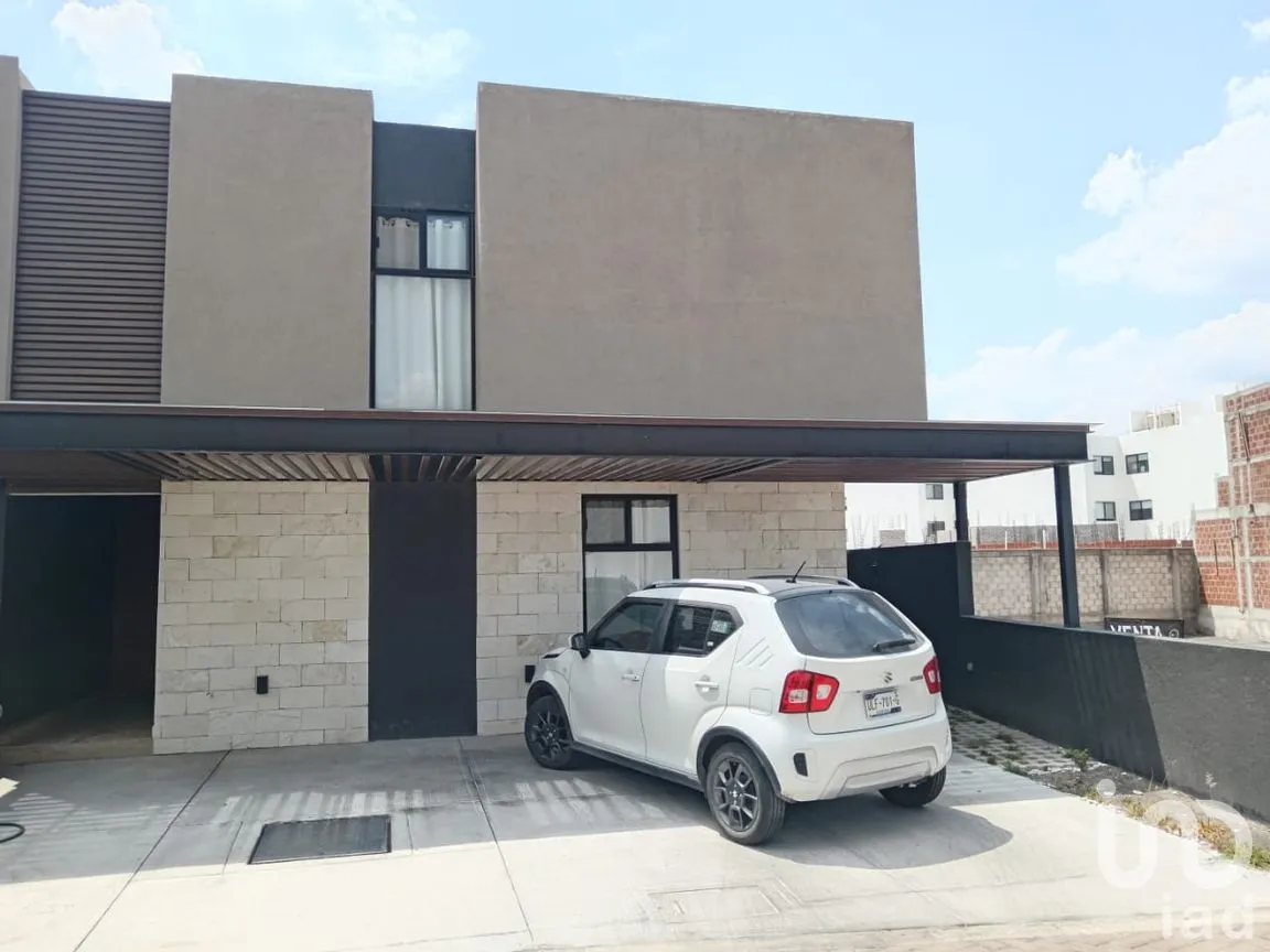 Casa en Venta en Carlota Hacienda Vanegas, Corregidora, Querétaro | NEX-294758 | iad México | Foto 1 de 16