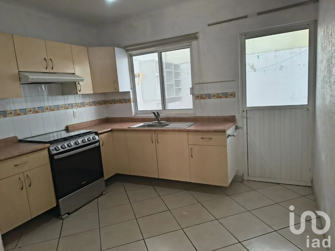 Casa en Venta en San José de los Olvera, Corregidora, Querétaro | NEX-304092 | iad México | Foto 2 de 30