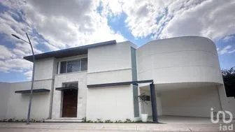 NEX-259710 - Casa en Venta, con 3 recamaras, con 2 baños, con 276 m2 de construcción en Loretta, CP 20326, Aguascalientes.
