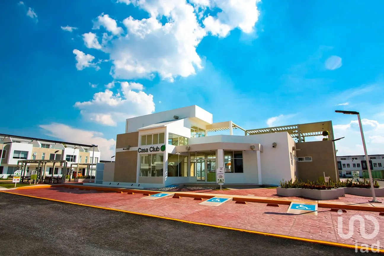 Casa en Venta en Paseos del Bosque, Tecámac, México | NEX-260690 | iad México | Foto 2 de 19