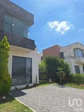 NEX-259333 - Casa en Venta, con 2 recamaras, con 2 baños, con 109 m2 de construcción en Villas del Campo, CP 52227, México.