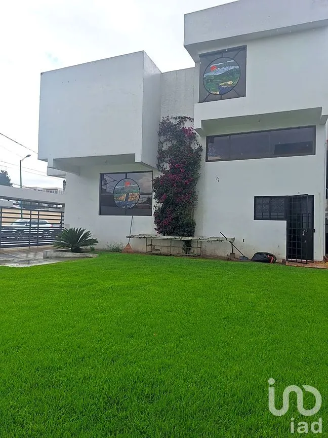 Casa en Venta en La Virgen, Metepec, México | NEX-260386 | iad México | Foto 3 de 42