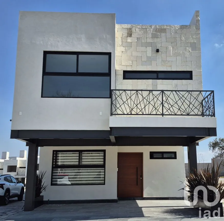 Casa en Venta en Santa María Nativitas, Calimaya, México | NEX-283633 | iad México | Foto 1 de 21