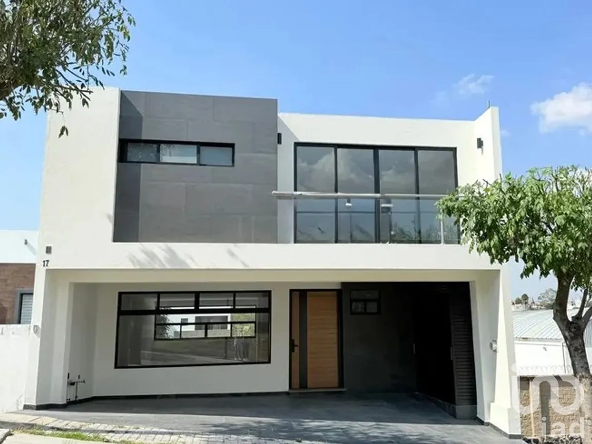 Casa en Venta en Lomas de Angelópolis, San Andrés Cholula, Puebla | NEX-256148 | iad México | Foto 2 de 25