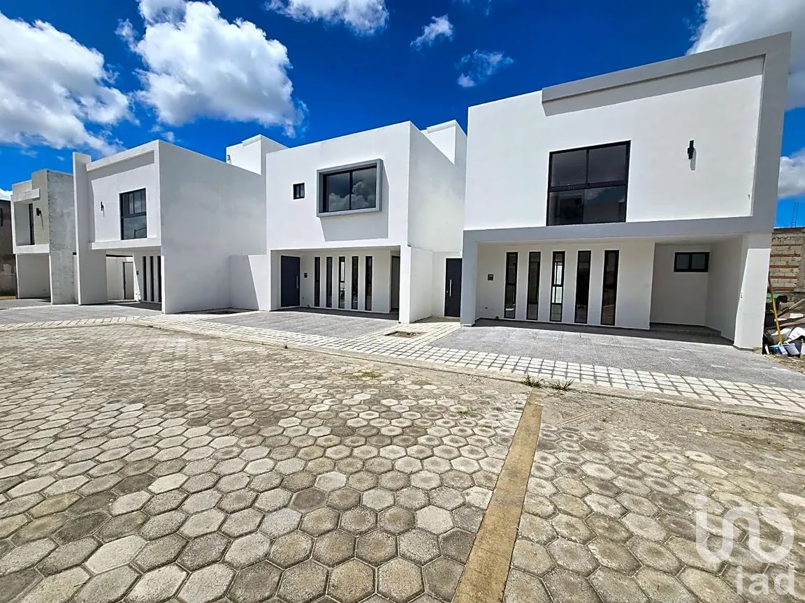 Casa en Venta en San Bernardino Tlaxcalancingo, San Andrés Cholula, Puebla | NEX-270105 | iad México | Foto 2 de 16