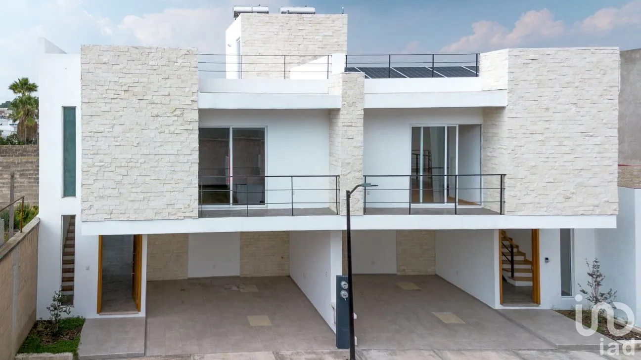 Casa en Venta en Santiago Momoxpan, San Pedro Cholula, Puebla | NEX-283513 | iad México | Foto 2 de 15