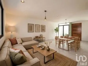 NEX-305281 - Casa en Venta, con 3 recamaras, con 2 baños, con 177 m2 de construcción.
