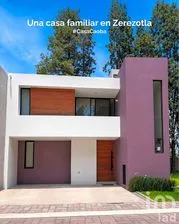 NEX-305925 - Casa en Venta, con 4 recamaras, con 3 baños, con 198 m2 de construcción.