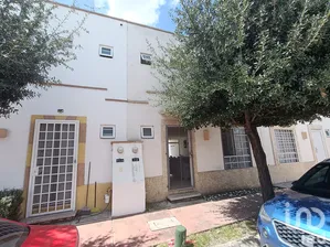 NEX-266049 - Casa en Venta, con 3 recamaras, con 2 baños, con 120 m2 de construcción.