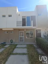 NEX-266055 - Casa en Venta, con 3 recamaras, con 2 baños, con 84 m2 de construcción en Castello ll, CP 37545, Guanajuato.