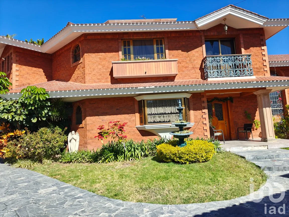 Casa en Venta en Balcones del Campestre, León, Guanajuato | NEX-282102 | iad México | Foto 2 de 19