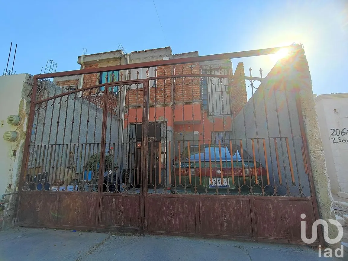Casa en Venta en Villas de San Nicolás II, León, Guanajuato | NEX-283222 | iad México | Foto 1 de 14