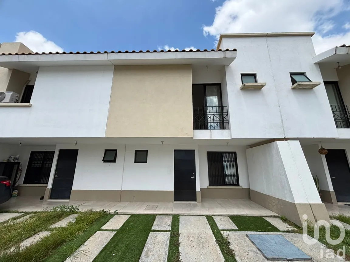 Casa en Venta en Los Héroes León, León, Guanajuato | NEX-285973 | iad México | Foto 1 de 18