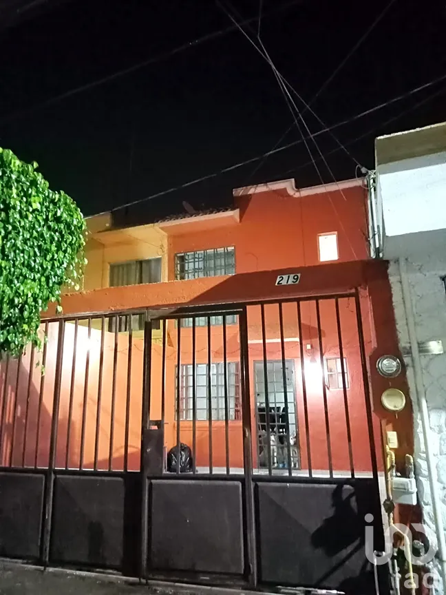 Casa en Venta en Valle Dorado, León, Guanajuato | NEX-291326 | iad México | Foto 1 de 14