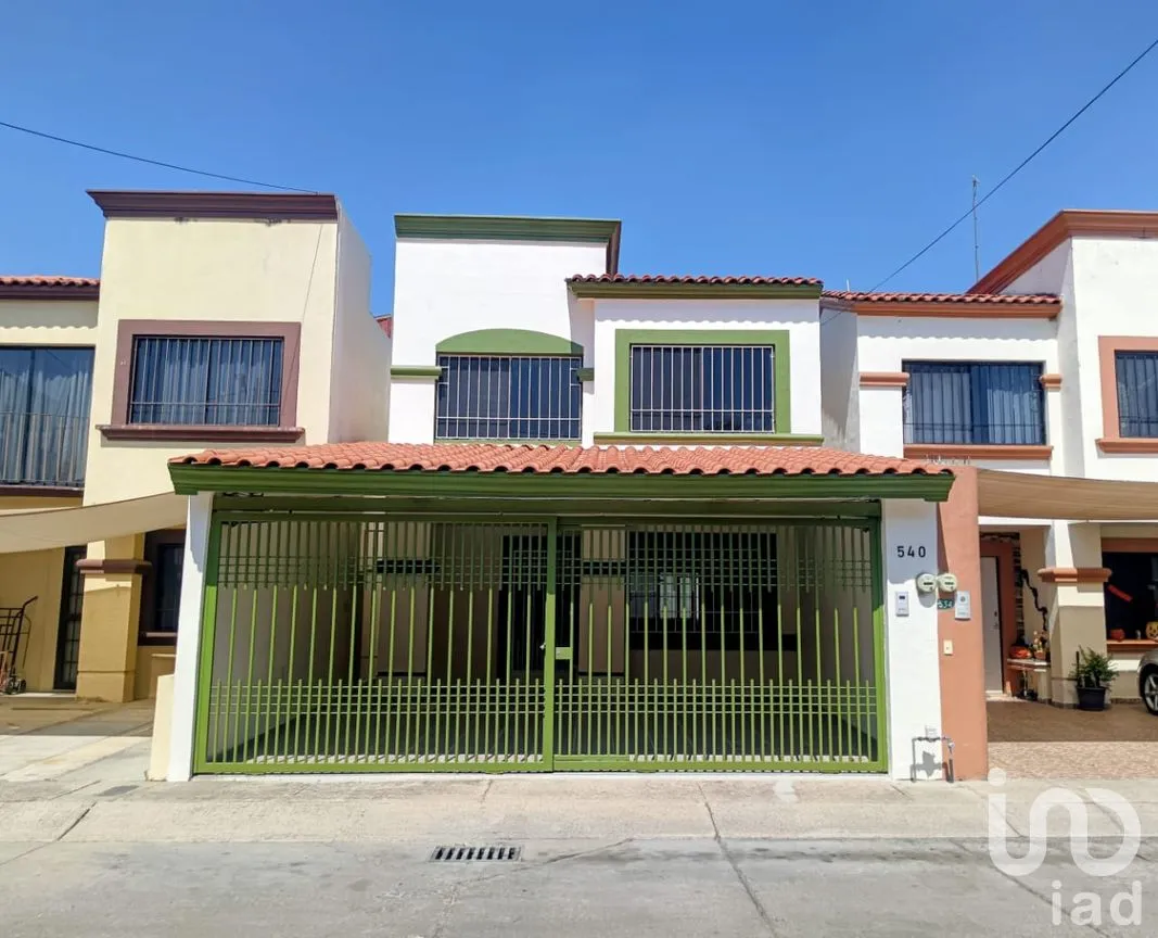 Casa en Renta en Rincón de los Arcos, Irapuato, Guanajuato | NEX-292184 | iad México | Foto 1 de 19