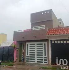 NEX-292203 - Casa en Venta, con 2 recamaras, con 2 baños, con 68 m2 de construcción.