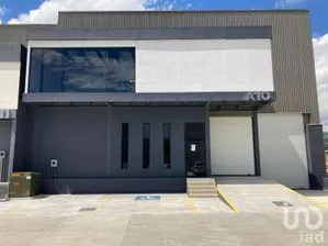 NEX-293500 - Bodega en Renta, con 1 recamara, con 4 baños, con 618 m2 de construcción en Campo Sur, CP 45656, Jalisco.