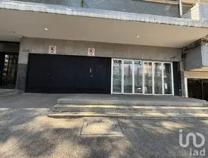 NEX-264795 - Local en Renta, con 4 baños, con 573 m2 de construcción.